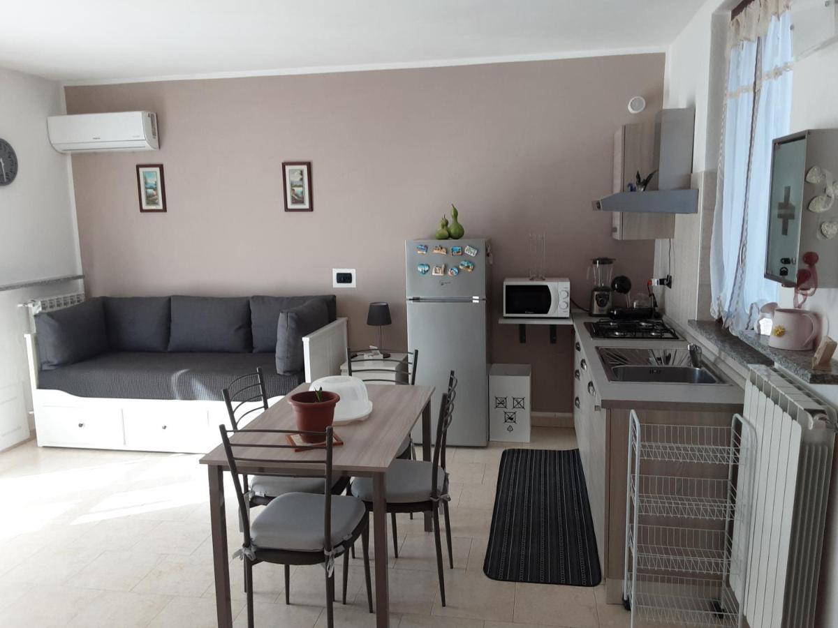 Appartamento Sofia In Zona Residenziale Strategica Wifi Gratuito Carbonara al Ticino Eksteriør bilde